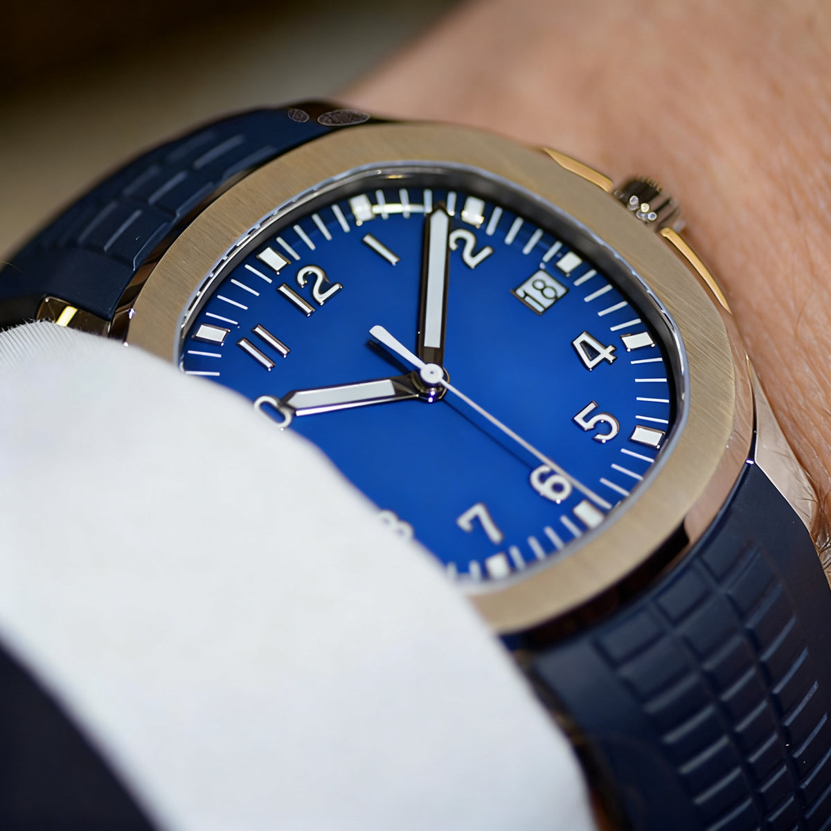 Reloj elegante de pulsera para hombre